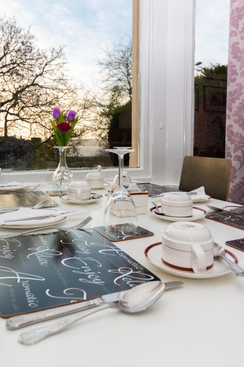 Strathdon Guest House Dundee Kültér fotó